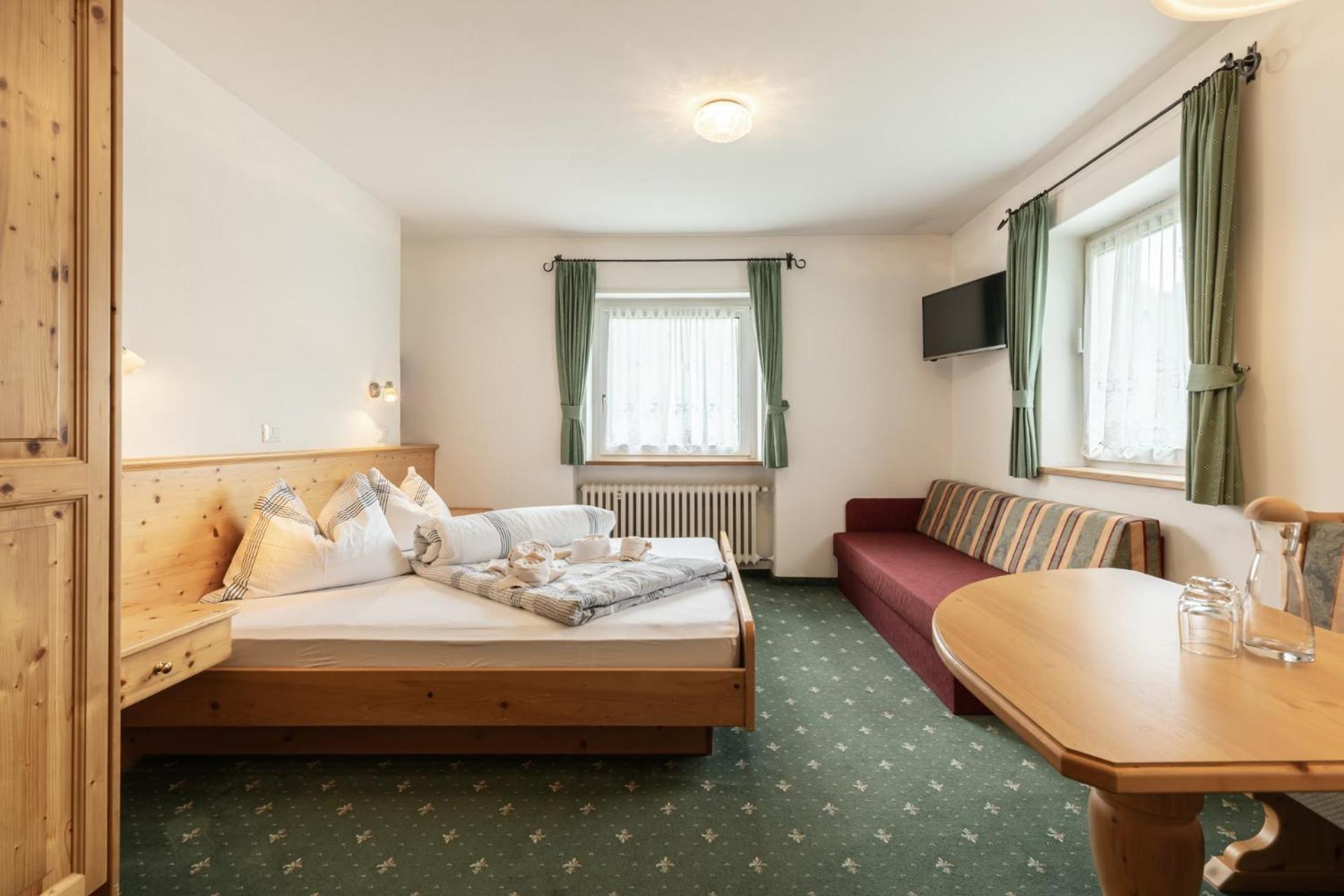 Kedul Lodge Santa Cristina Val Gardena ภายนอก รูปภาพ