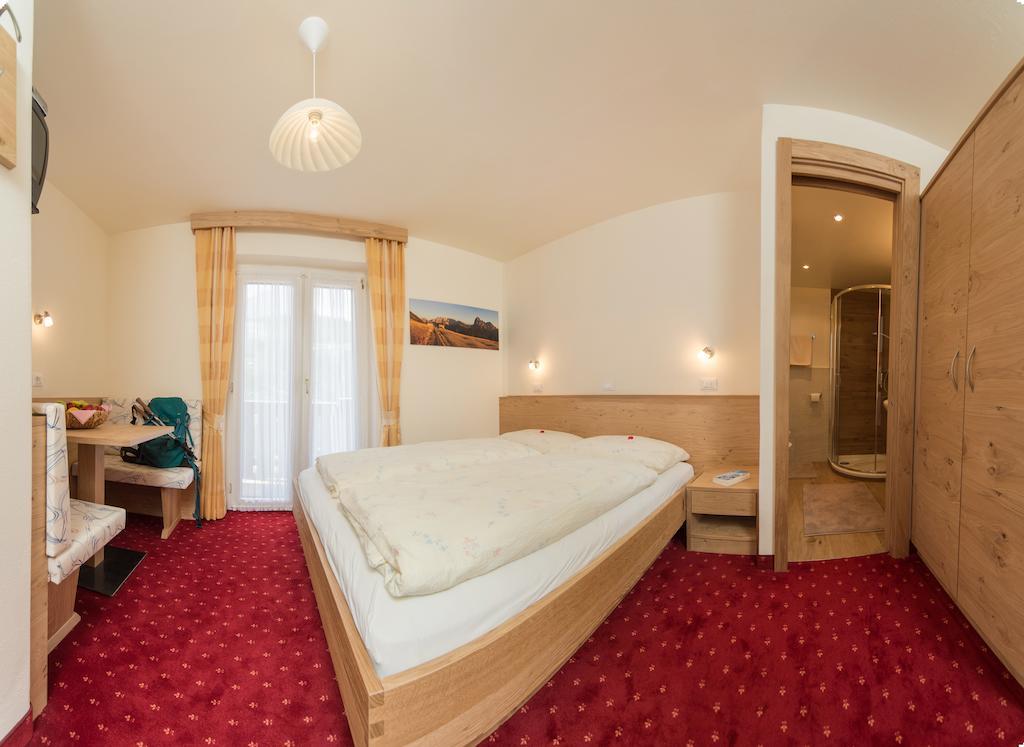 Kedul Lodge Santa Cristina Val Gardena ภายนอก รูปภาพ